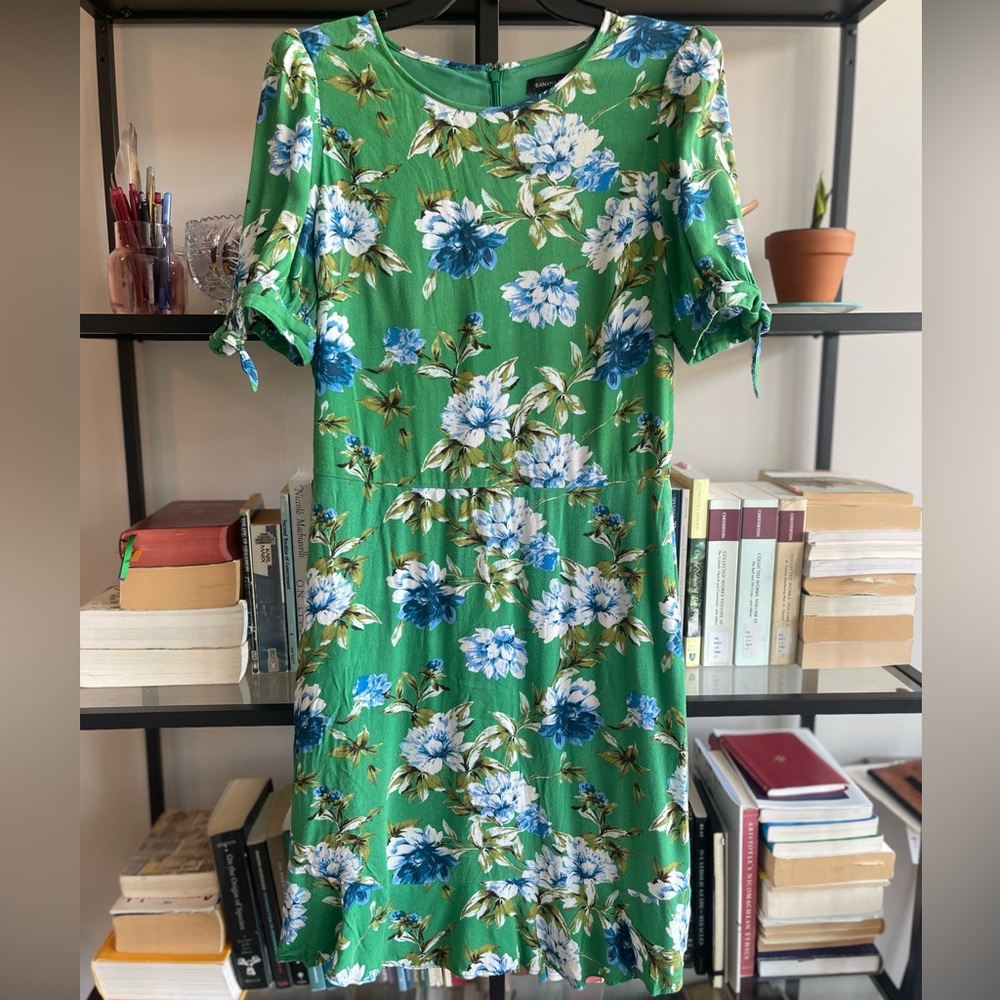 Banana republic sun dress 💐